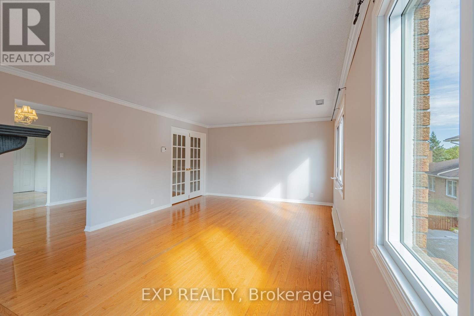 












208 STRATAS COURT

,
Ottawa,




Ontario
K2L3K5

