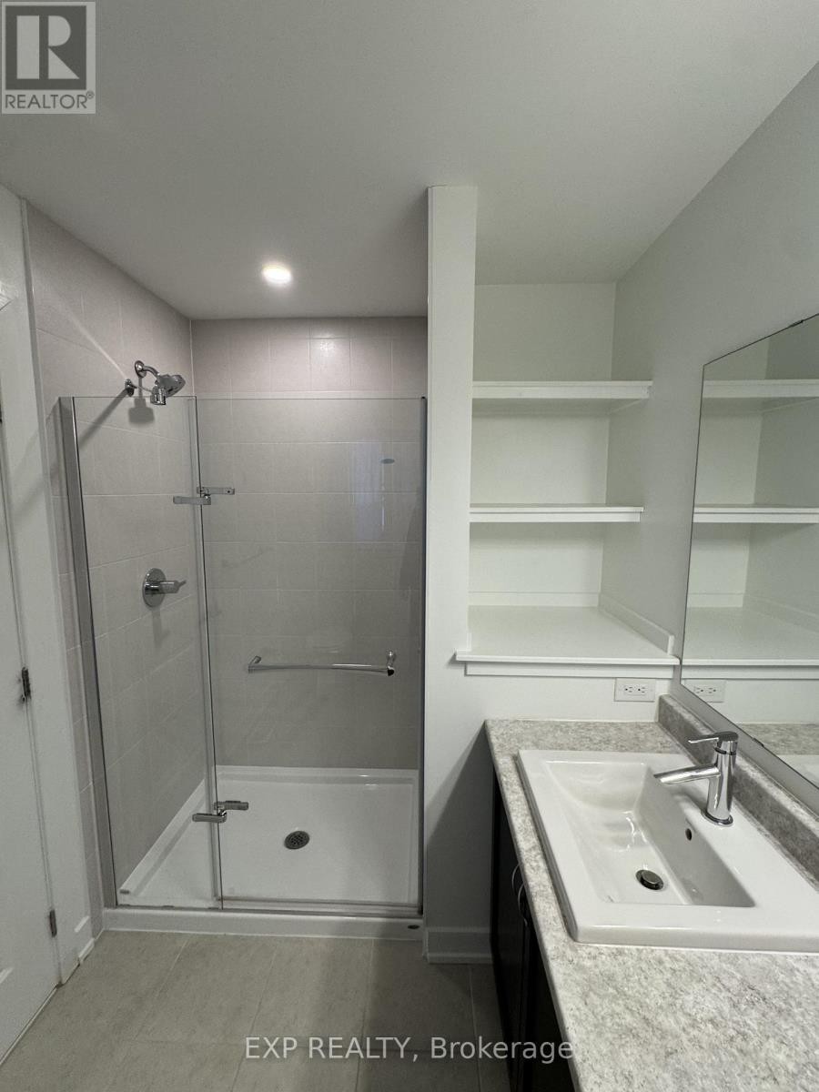 












914 ALVAREZ LANE

,
Ottawa,




Ontario
K1T0W2

