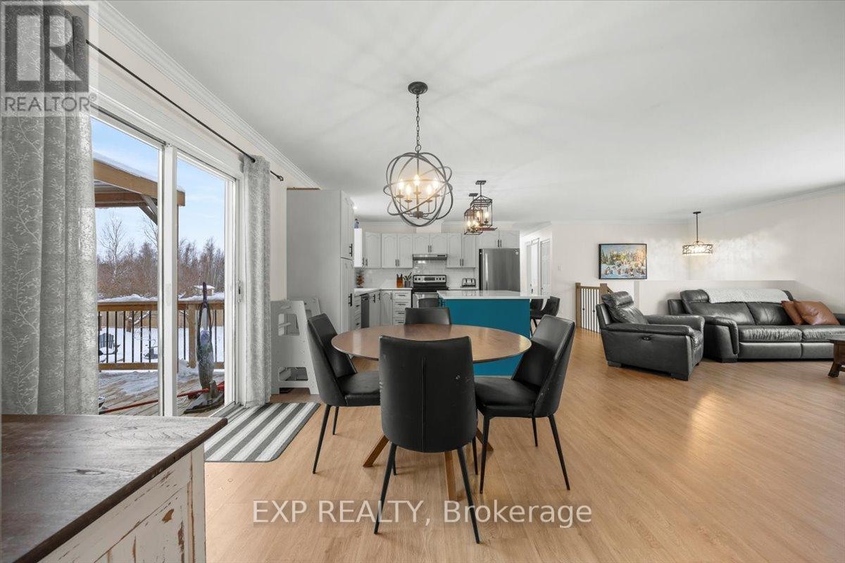 












108 ST THOMAS ROAD

,
Russell,




Ontario
K0A3H0

