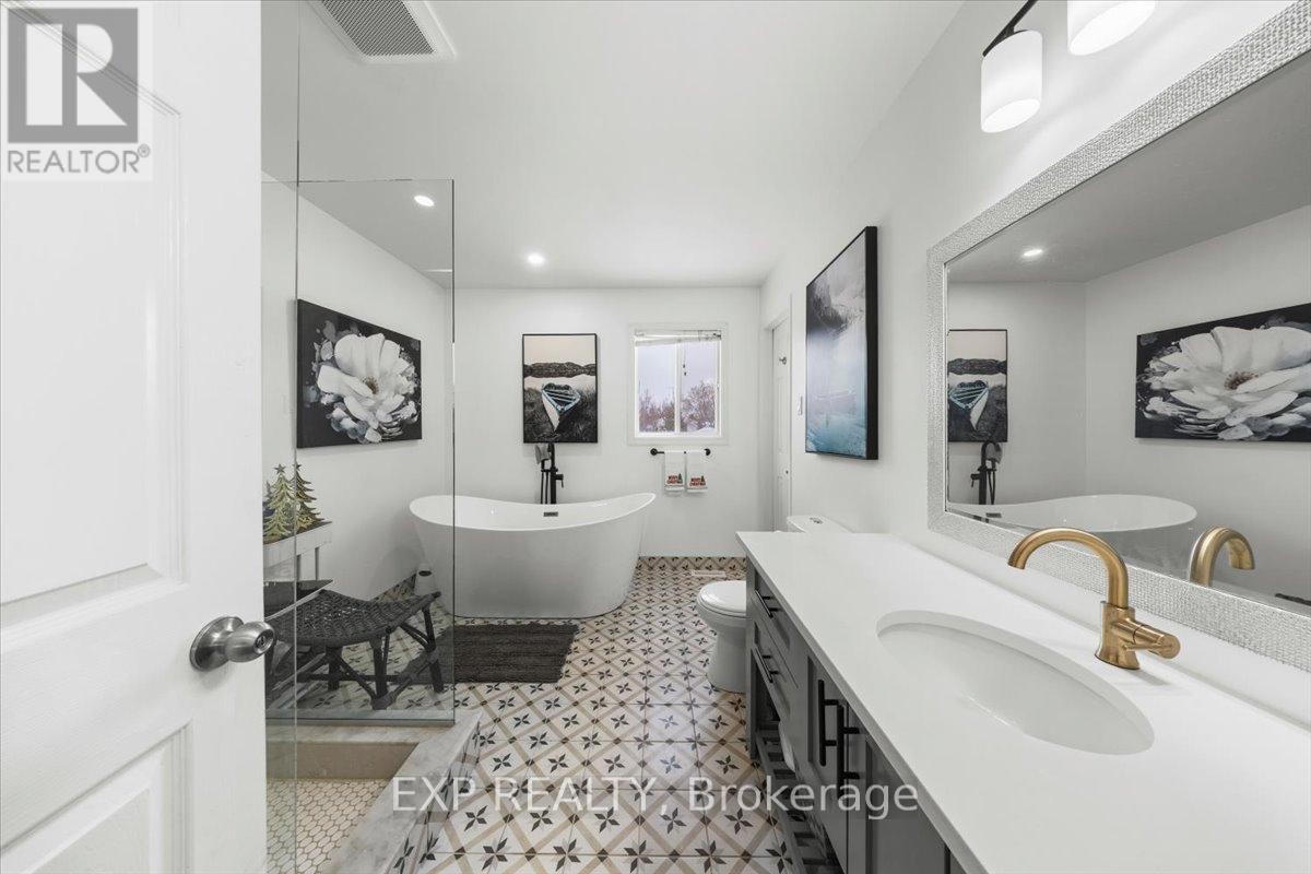 












108 ST THOMAS ROAD

,
Russell,




Ontario
K0A3H0

