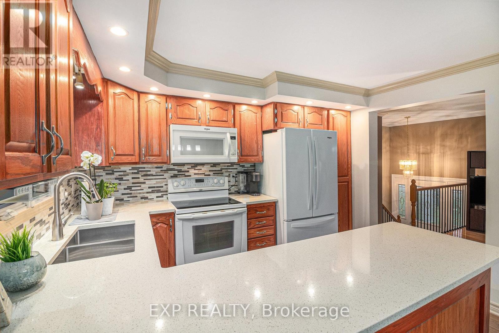 












2 CASTLEBEAU STREET

,
Russell,




Ontario
K0A1W0

