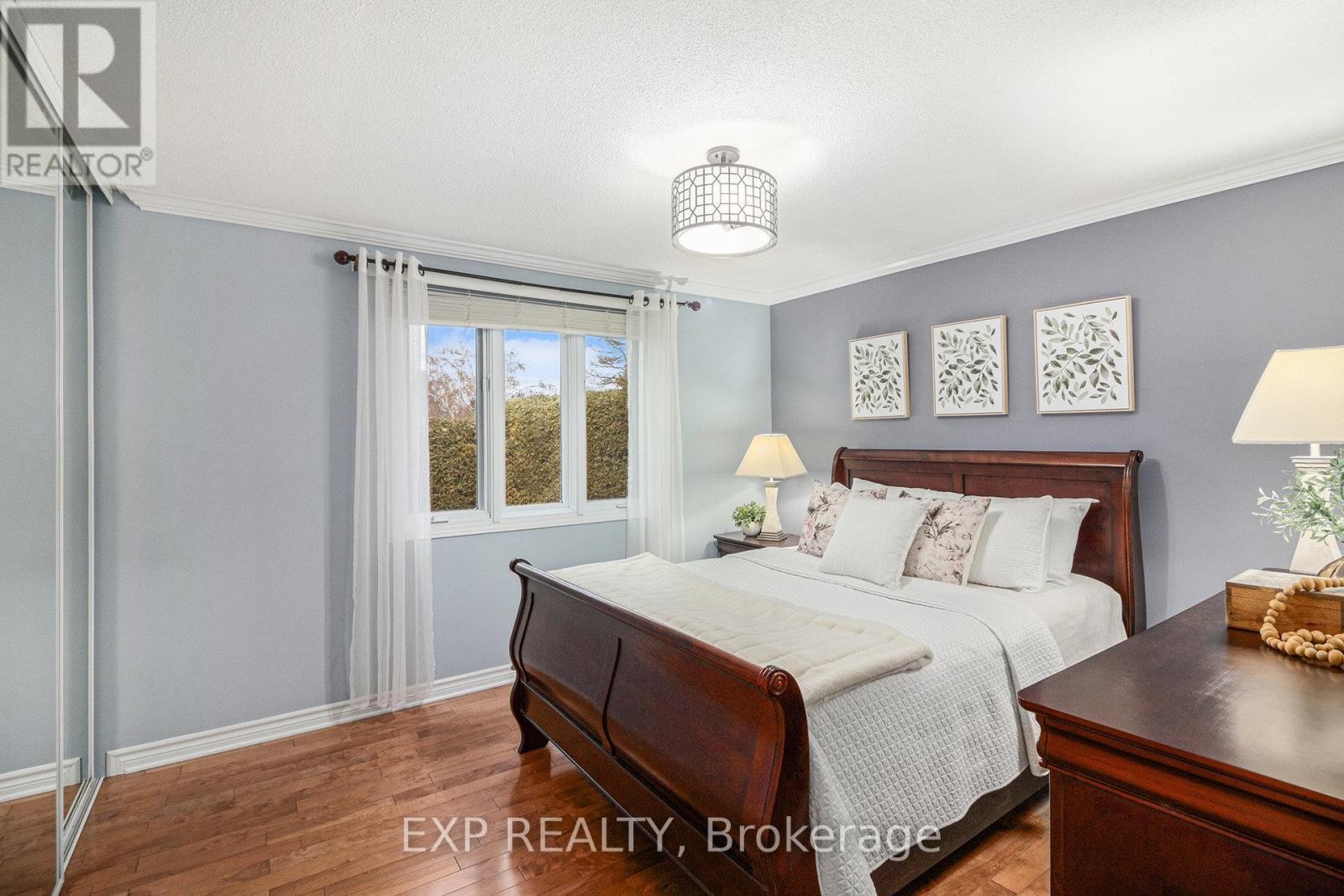 












2 CASTLEBEAU STREET

,
Russell,




Ontario
K0A1W0

