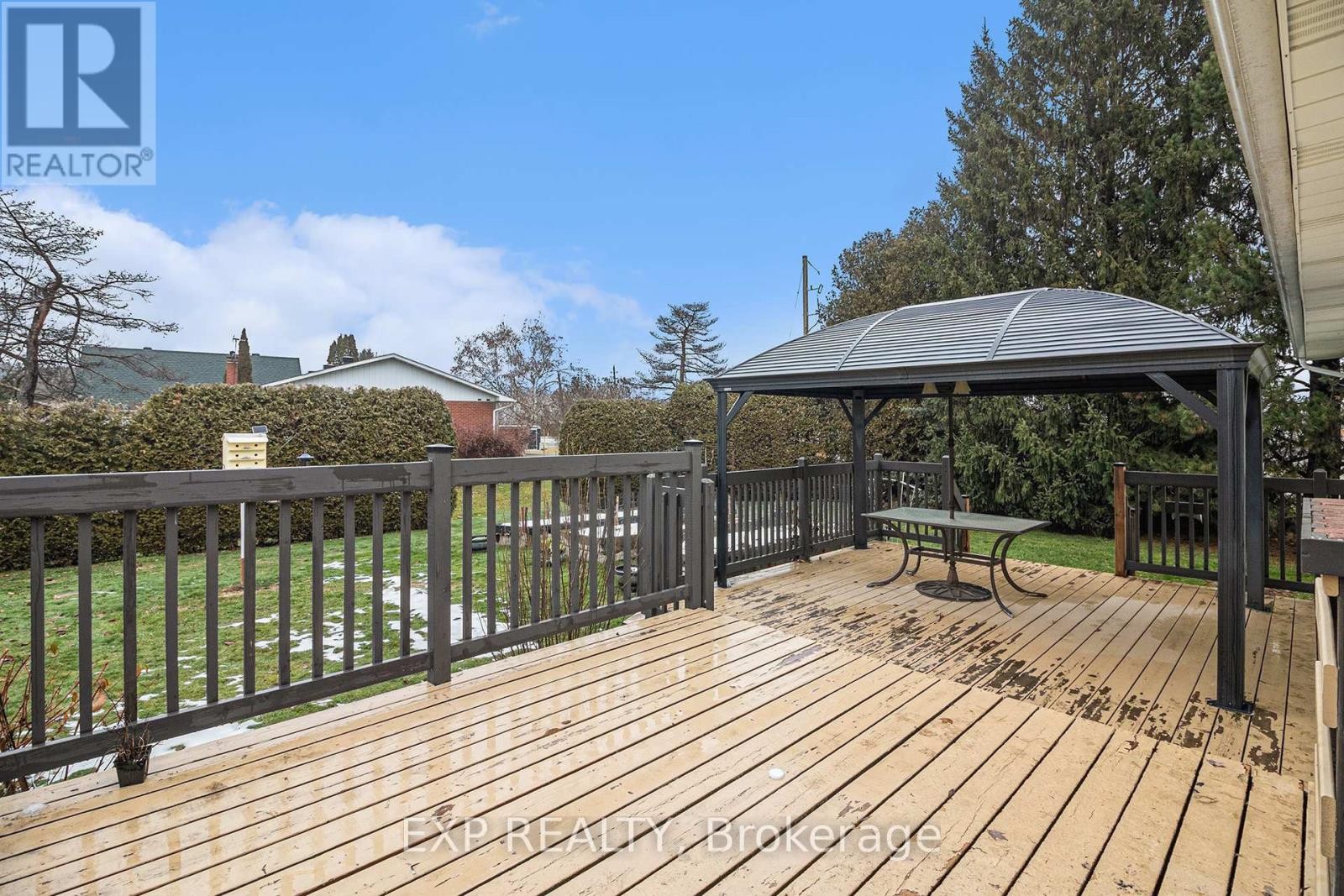 












2 CASTLEBEAU STREET

,
Russell,




Ontario
K0A1W0

