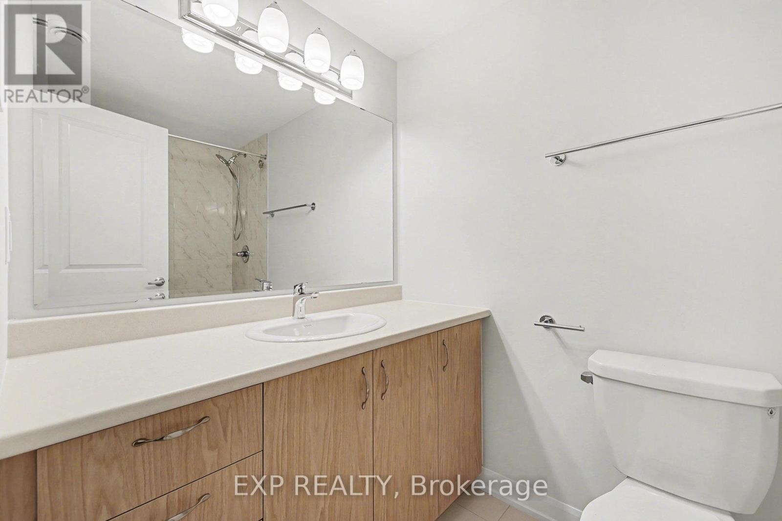 












1116 CREEKWAY PRIVATE

,
Ottawa,




Ontario
K2T0R8

