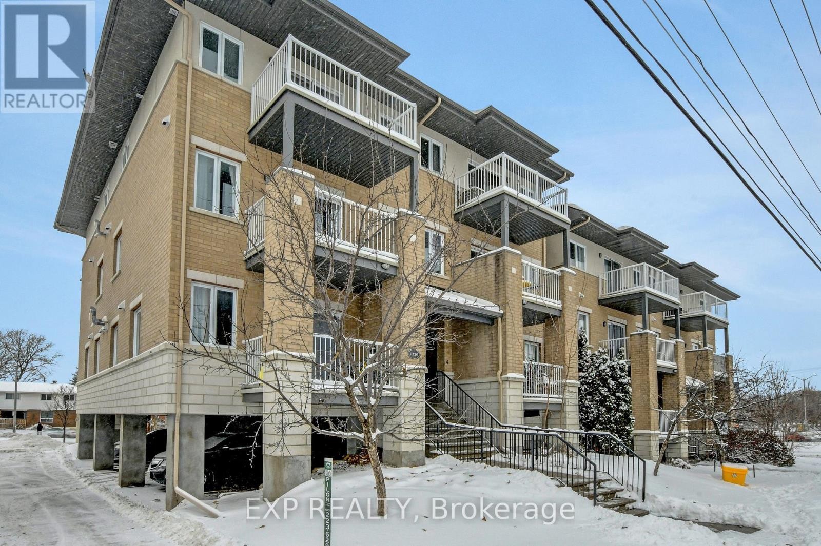 












4 - 1220 MCWATTERS ROAD

,
Ottawa,




Ontario
K2C3Y1

