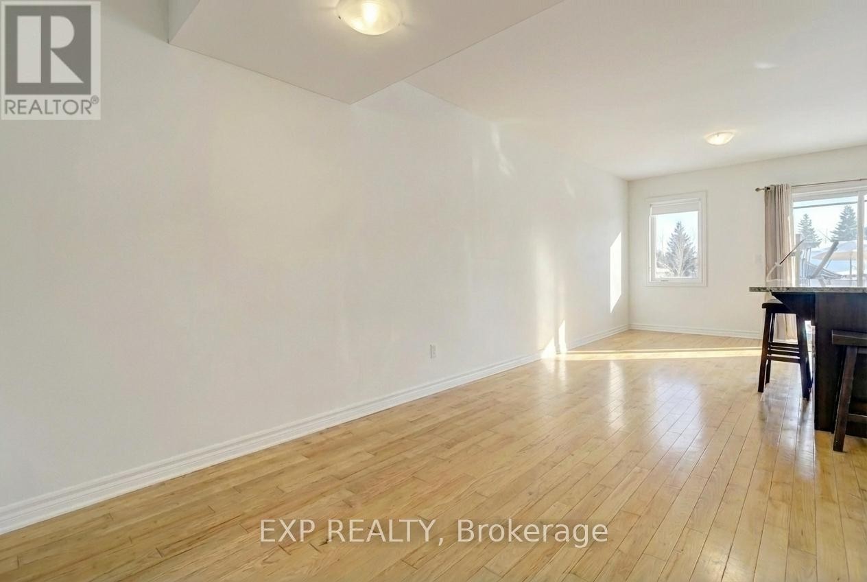 












4 - 1220 MCWATTERS ROAD

,
Ottawa,




Ontario
K2C3Y1

