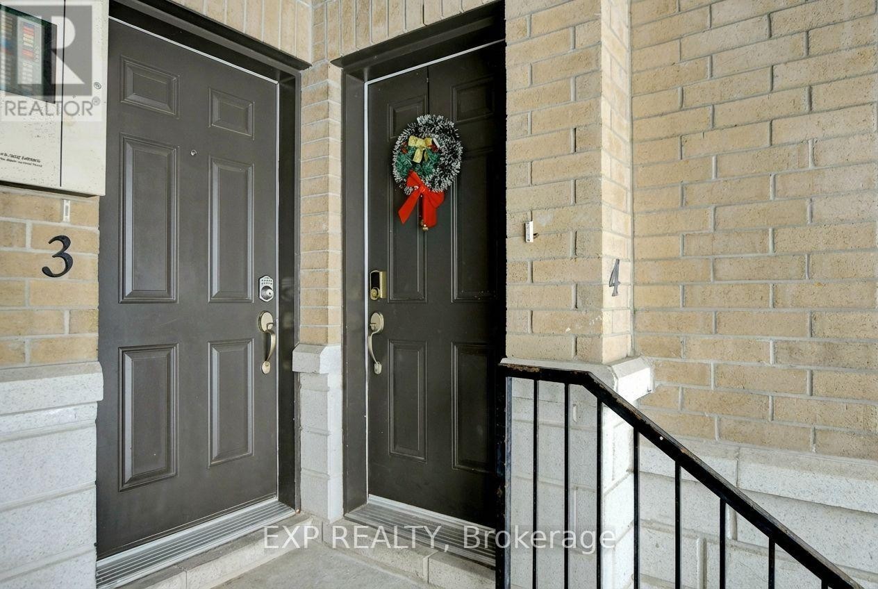 












4 - 1220 MCWATTERS ROAD

,
Ottawa,




Ontario
K2C3Y1

