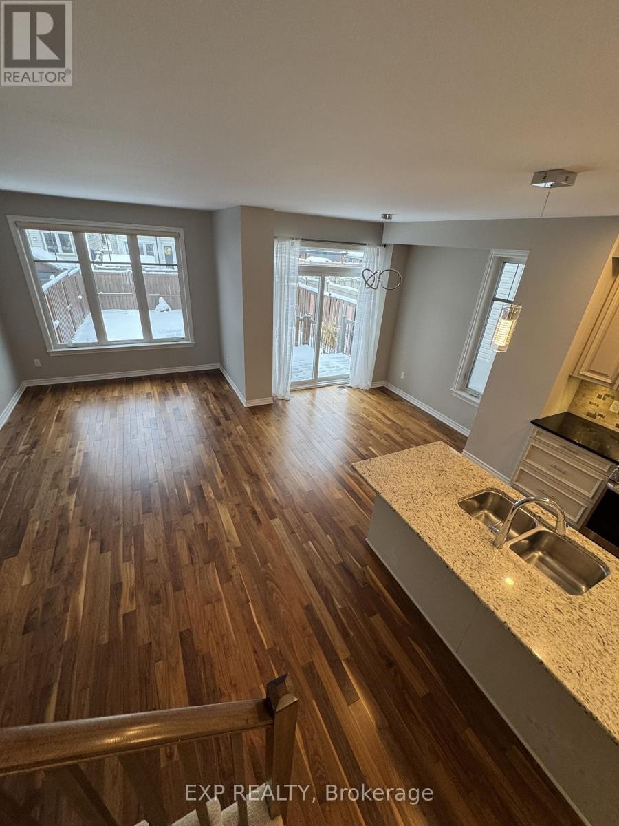 












231 BRAMBLING WAY

,
Ottawa,




Ontario
K2J0E4

