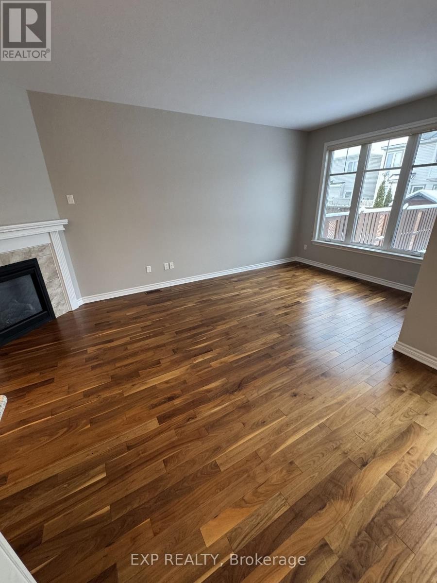 












231 BRAMBLING WAY

,
Ottawa,




Ontario
K2J0E4

