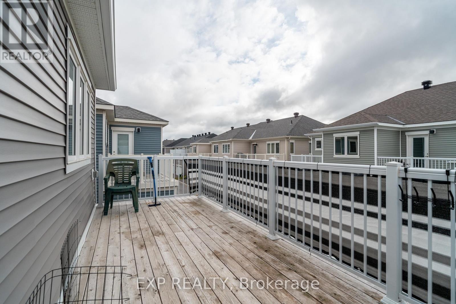 












1168 CHAPMAN MILLS DRIVE

,
Ottawa,




Ontario
K2J6T6

