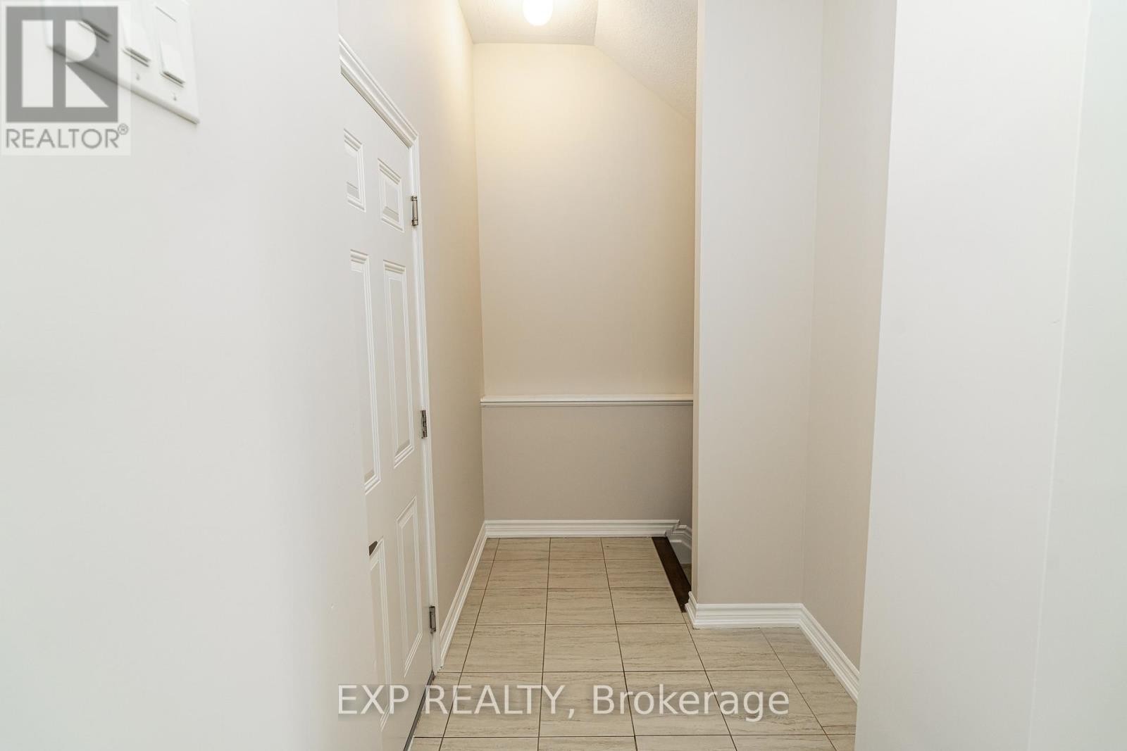 












1168 CHAPMAN MILLS DRIVE

,
Ottawa,




Ontario
K2J6T6

