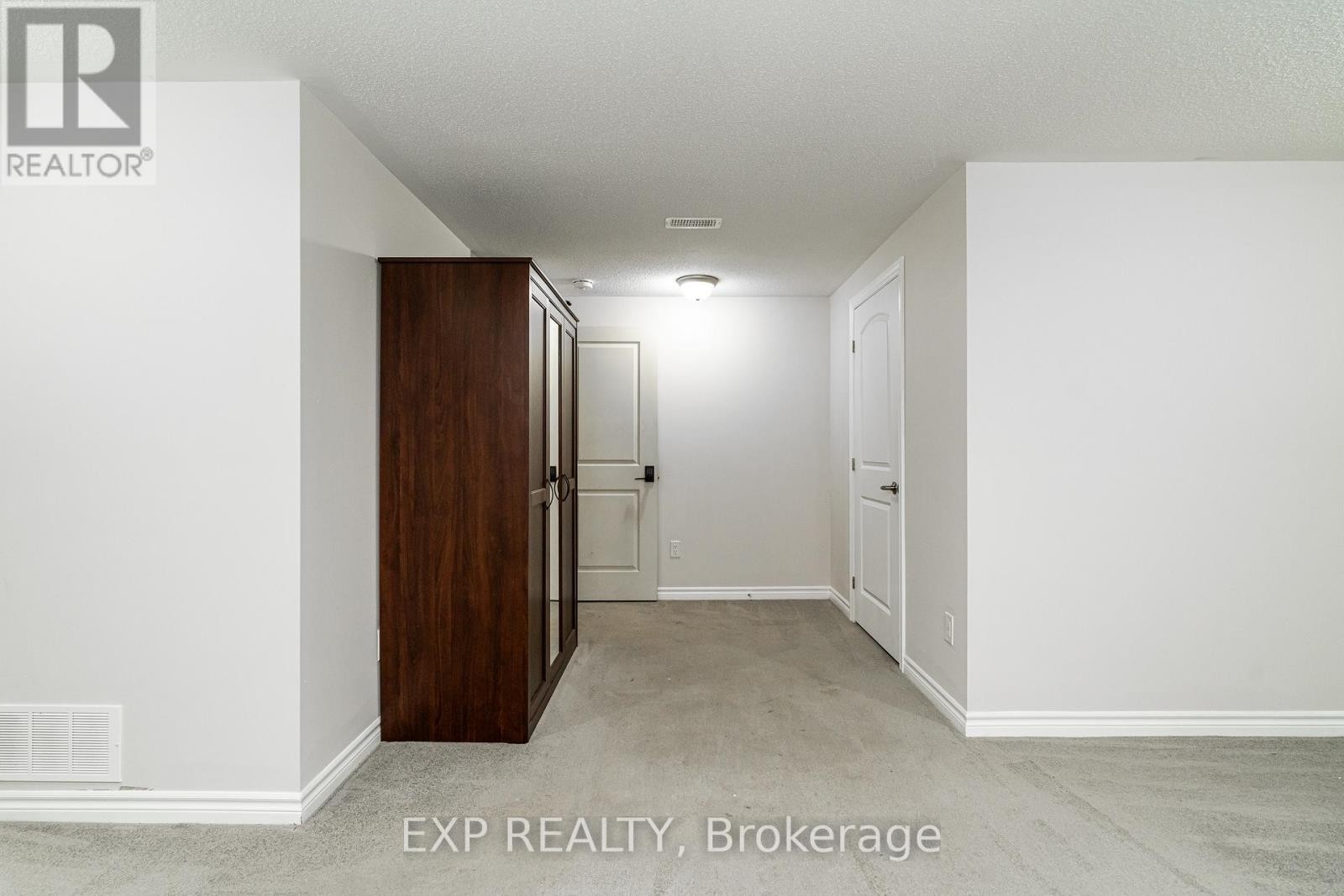 












1168 CHAPMAN MILLS DRIVE

,
Ottawa,




Ontario
K2J6T6

