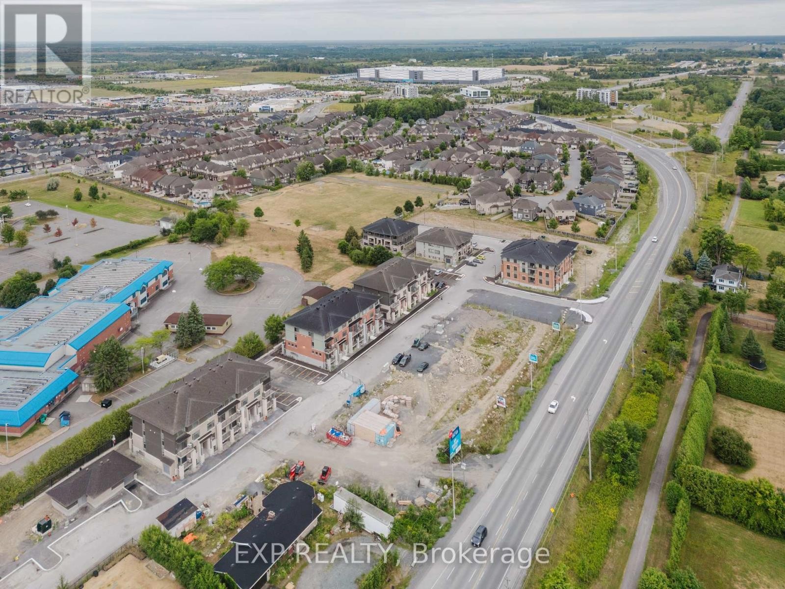 












203 SILHOUETTE PRIVATE

,
Ottawa,




Ontario
K2J7J8

