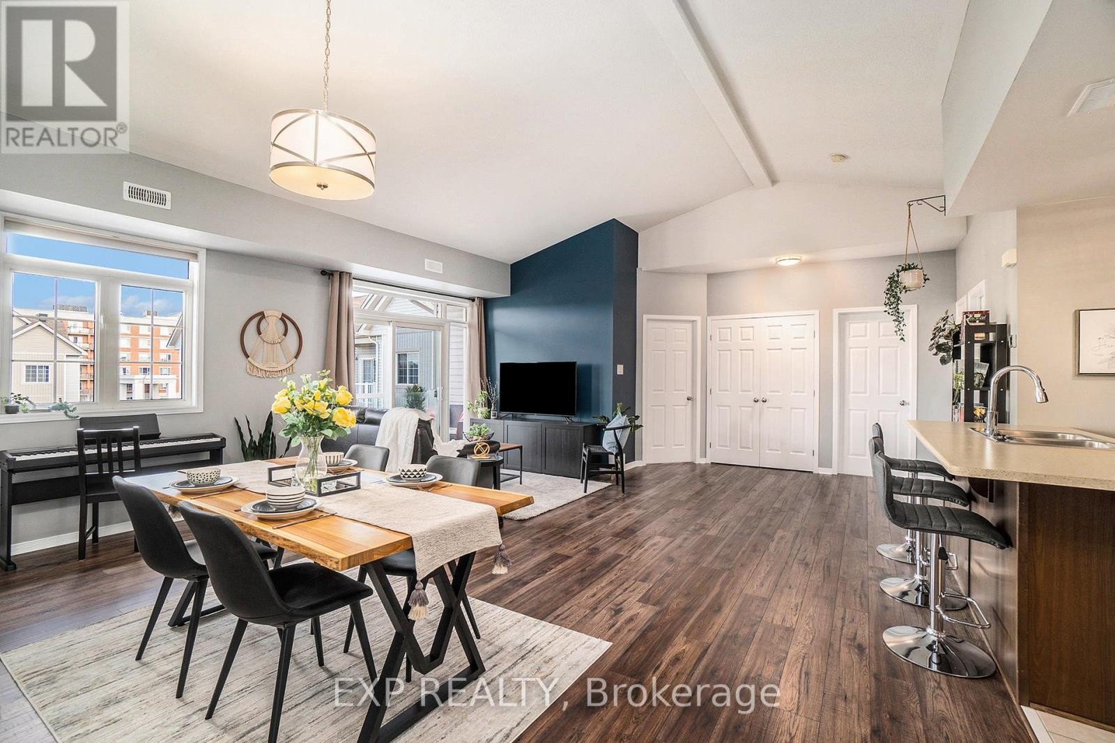 












I - 105 ARTESA PRIVATE

,
Ottawa,




Ontario
K2S0J8

