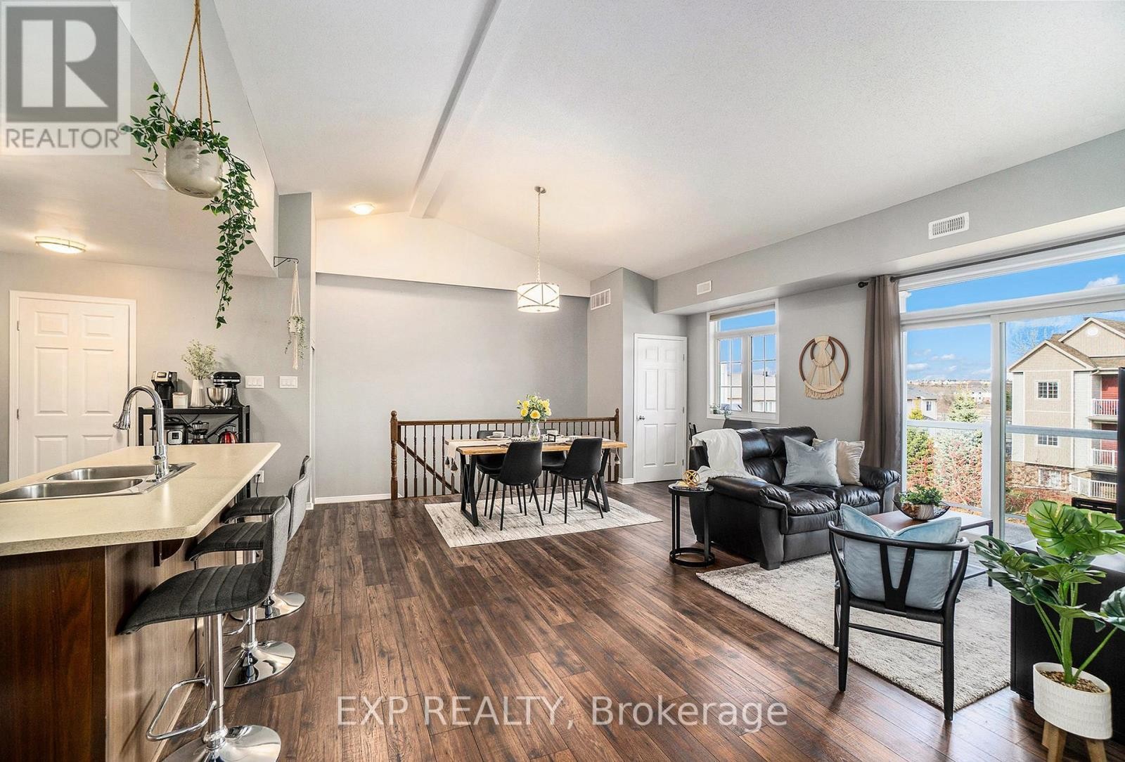 












I - 105 ARTESA PRIVATE

,
Ottawa,




Ontario
K2S0J8

