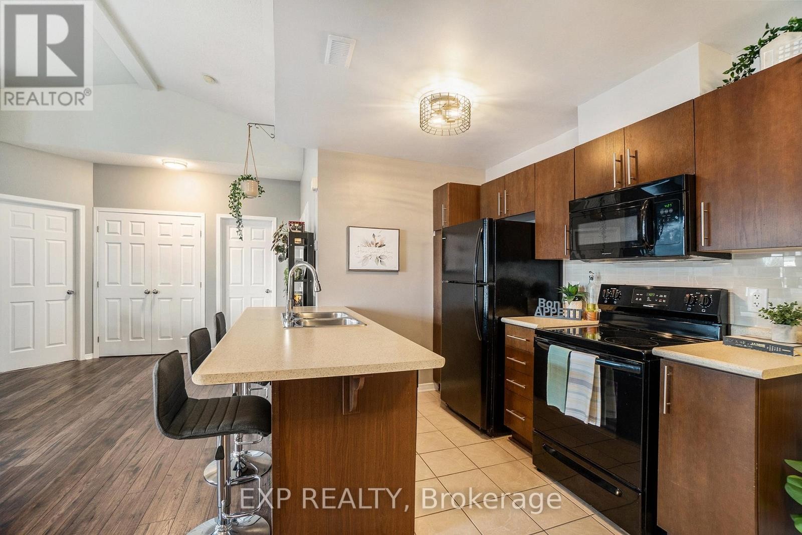 












I - 105 ARTESA PRIVATE

,
Ottawa,




Ontario
K2S0J8

