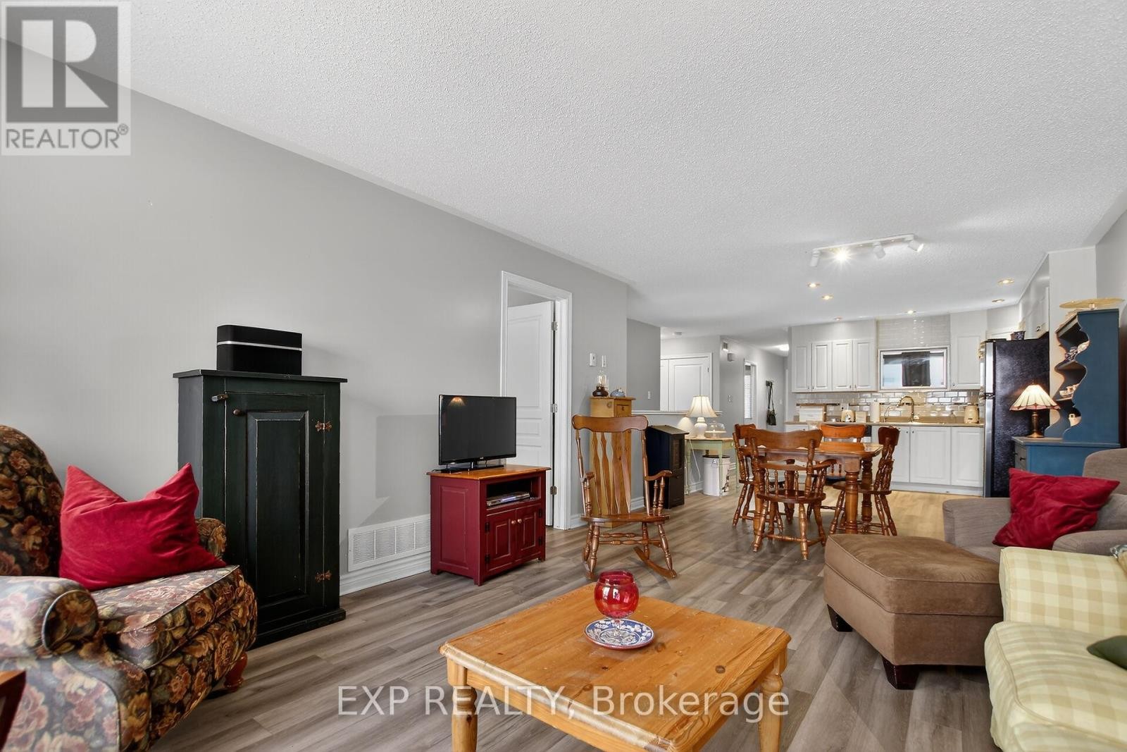 












318 FINNER COURT

,
Mississippi Mills,




Ontario
K0A1A0

