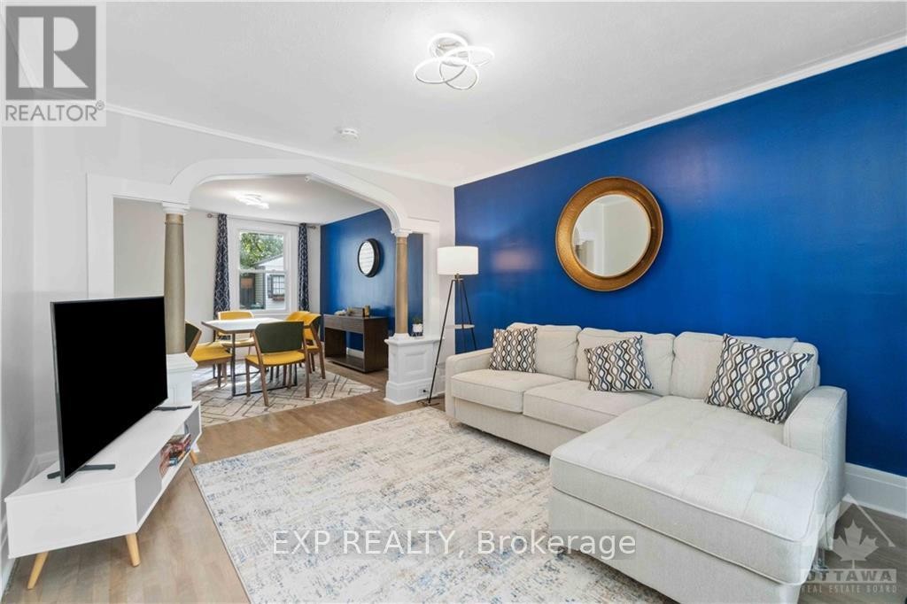 












162 KING EDWARD AVENUE

,
Ottawa,




Ontario
K1N7L3

