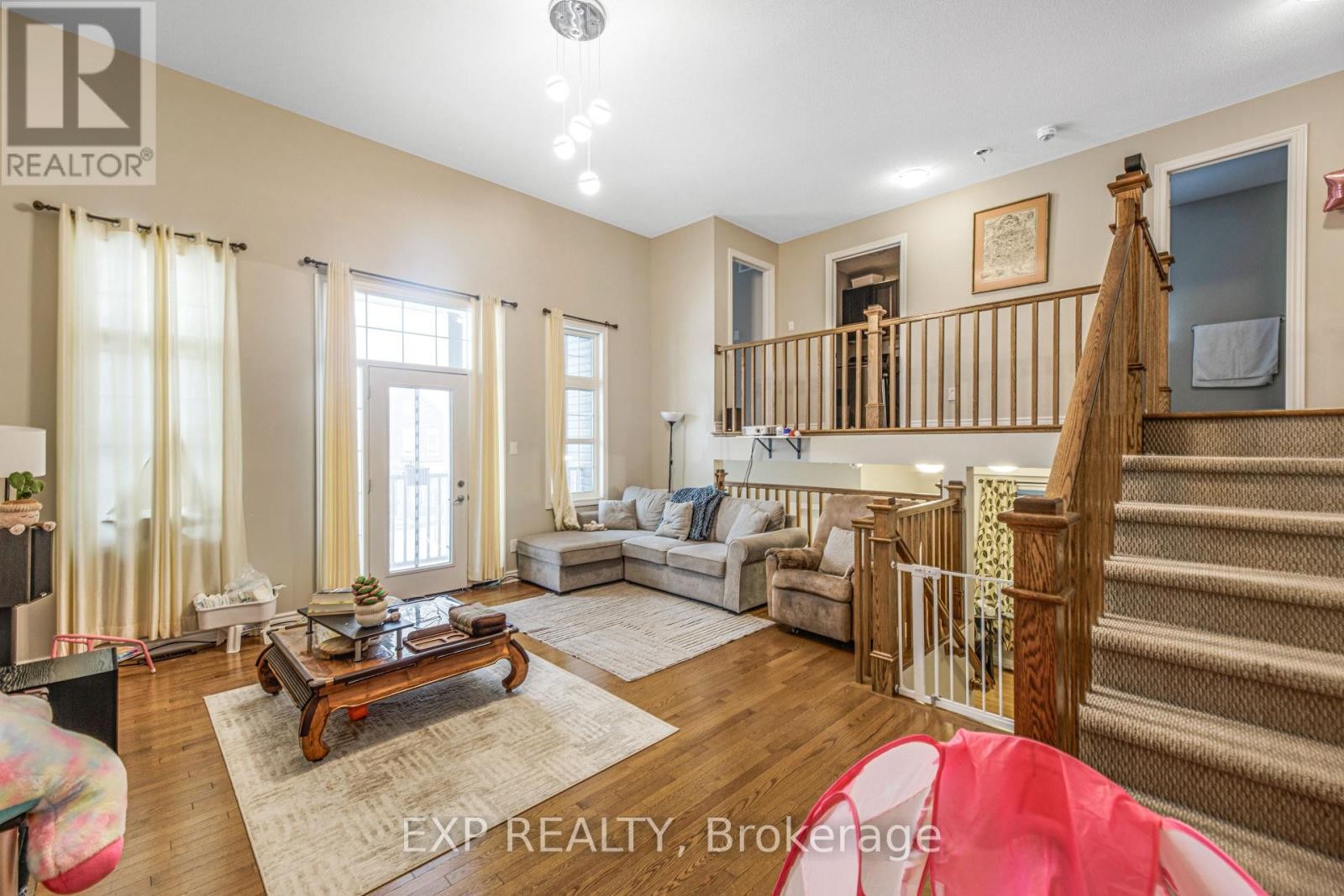 












84 RUSSET TERRACE

,
Ottawa,




Ontario
K2J6E8

