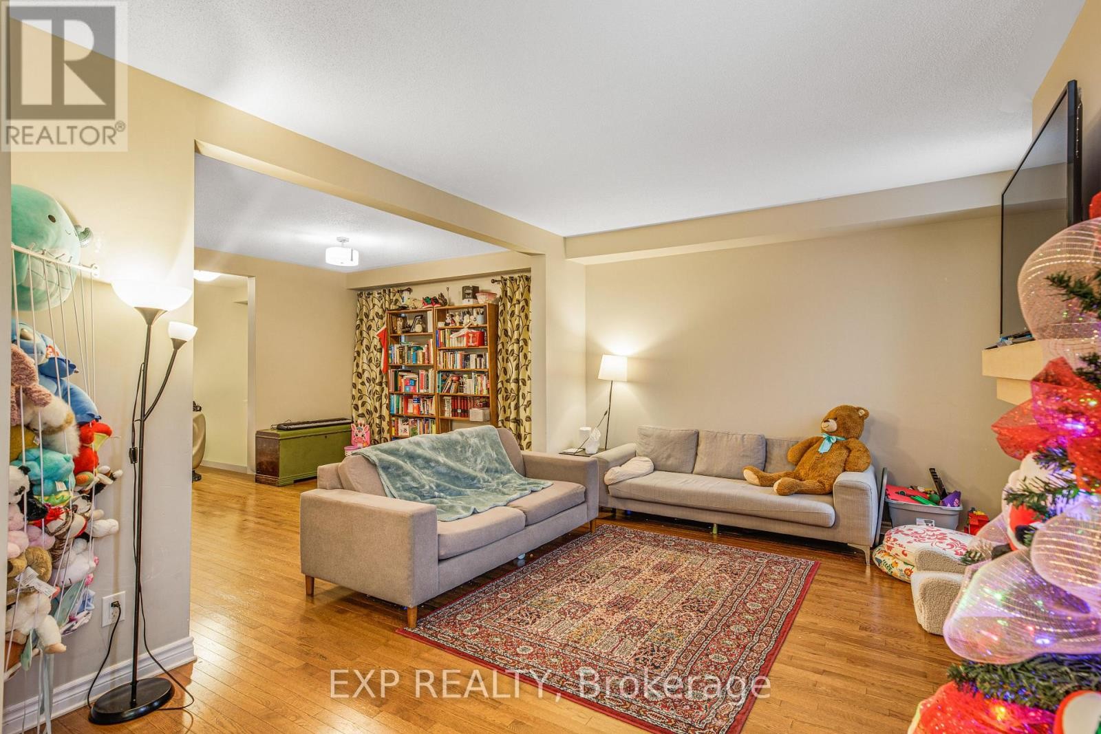 












84 RUSSET TERRACE

,
Ottawa,




Ontario
K2J6E8

