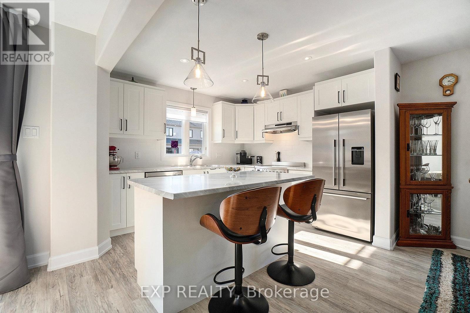 












704 AZURE STREET

,
Russell,




Ontario
K4R1E5

