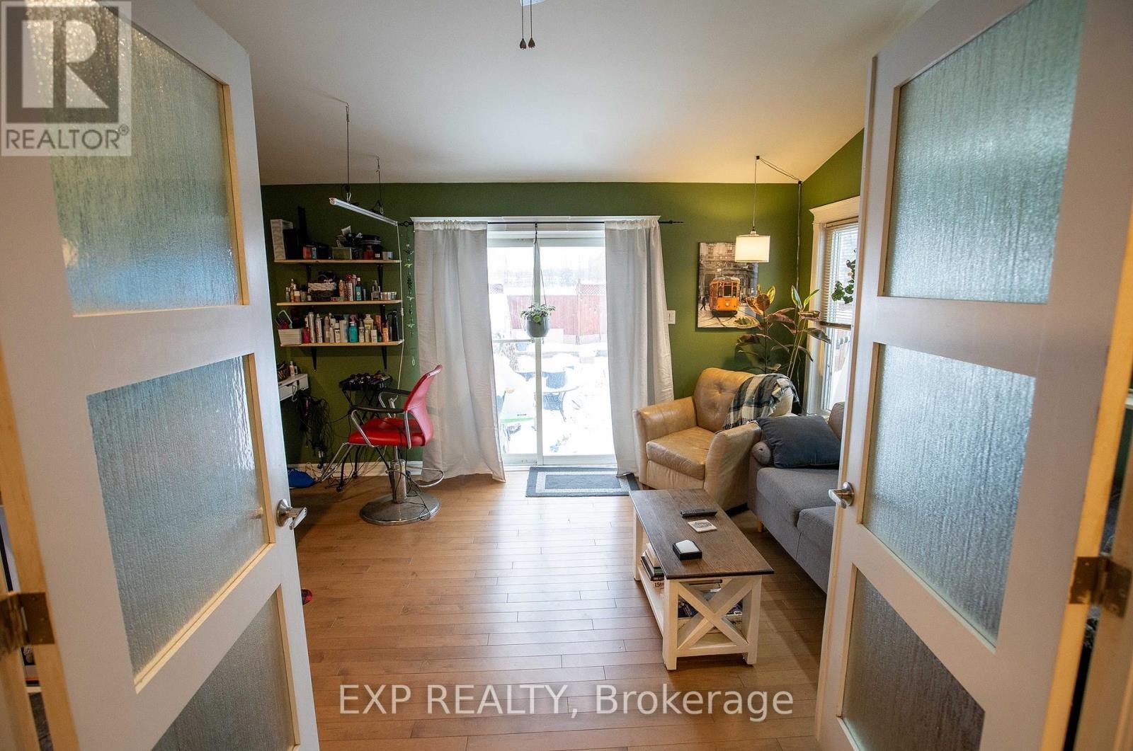 












1108 GRENOBLE CRESCENT

,
Ottawa,




Ontario
K1C2C6

