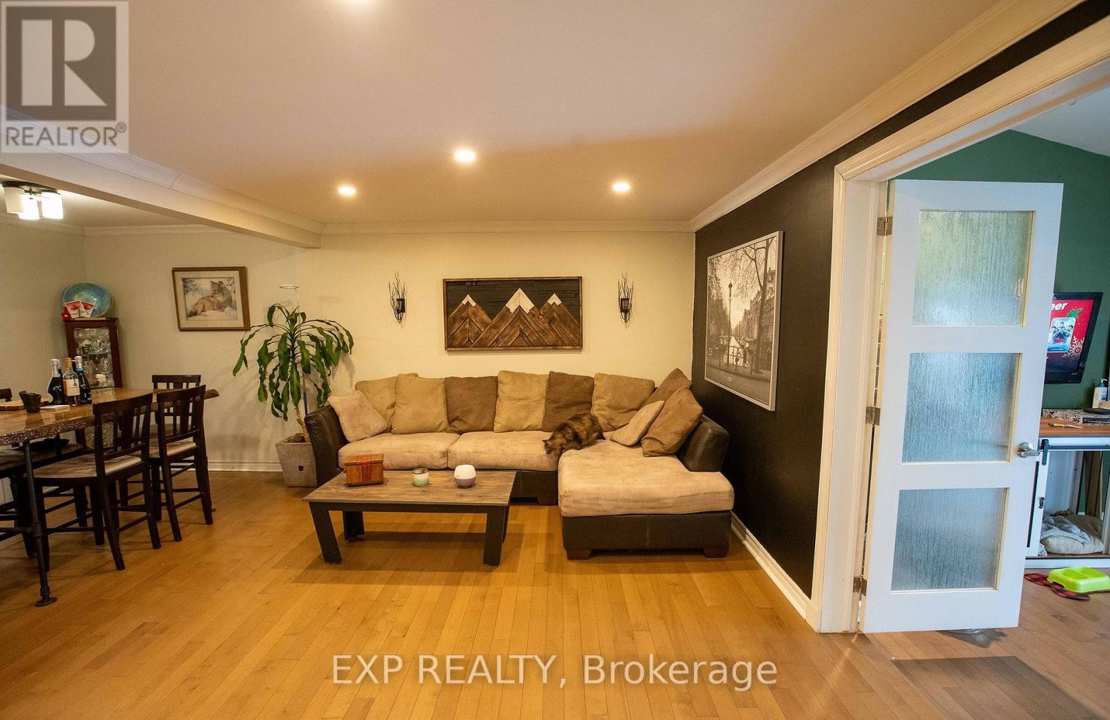 












1108 GRENOBLE CRESCENT

,
Ottawa,




Ontario
K1C2C6

