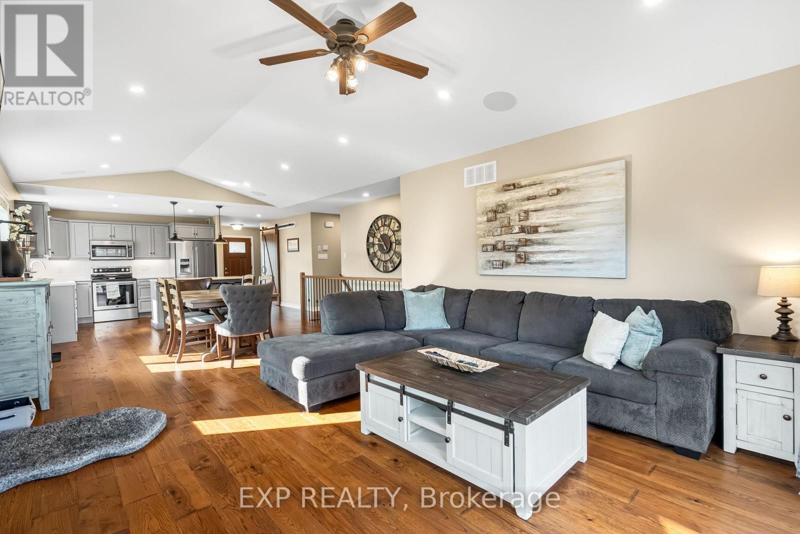 












86 HORTON STREET

,
Mississippi Mills,




Ontario
K0A1A0

