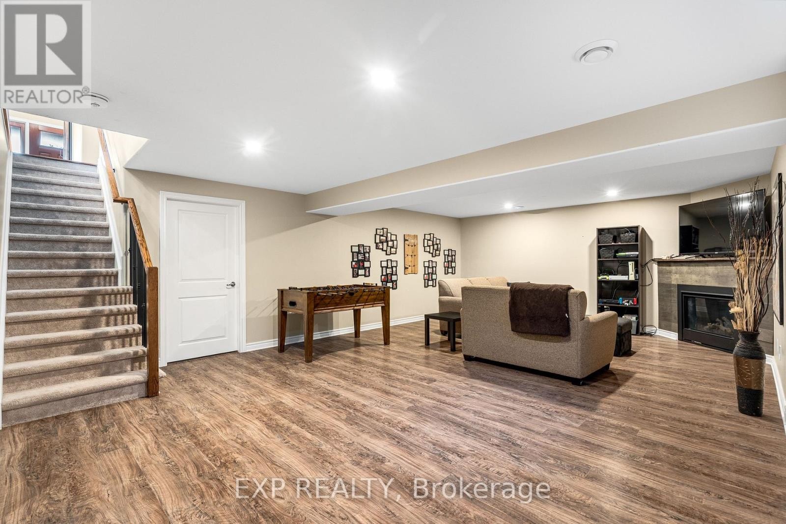 












86 HORTON STREET

,
Mississippi Mills,




Ontario
K0A1A0

