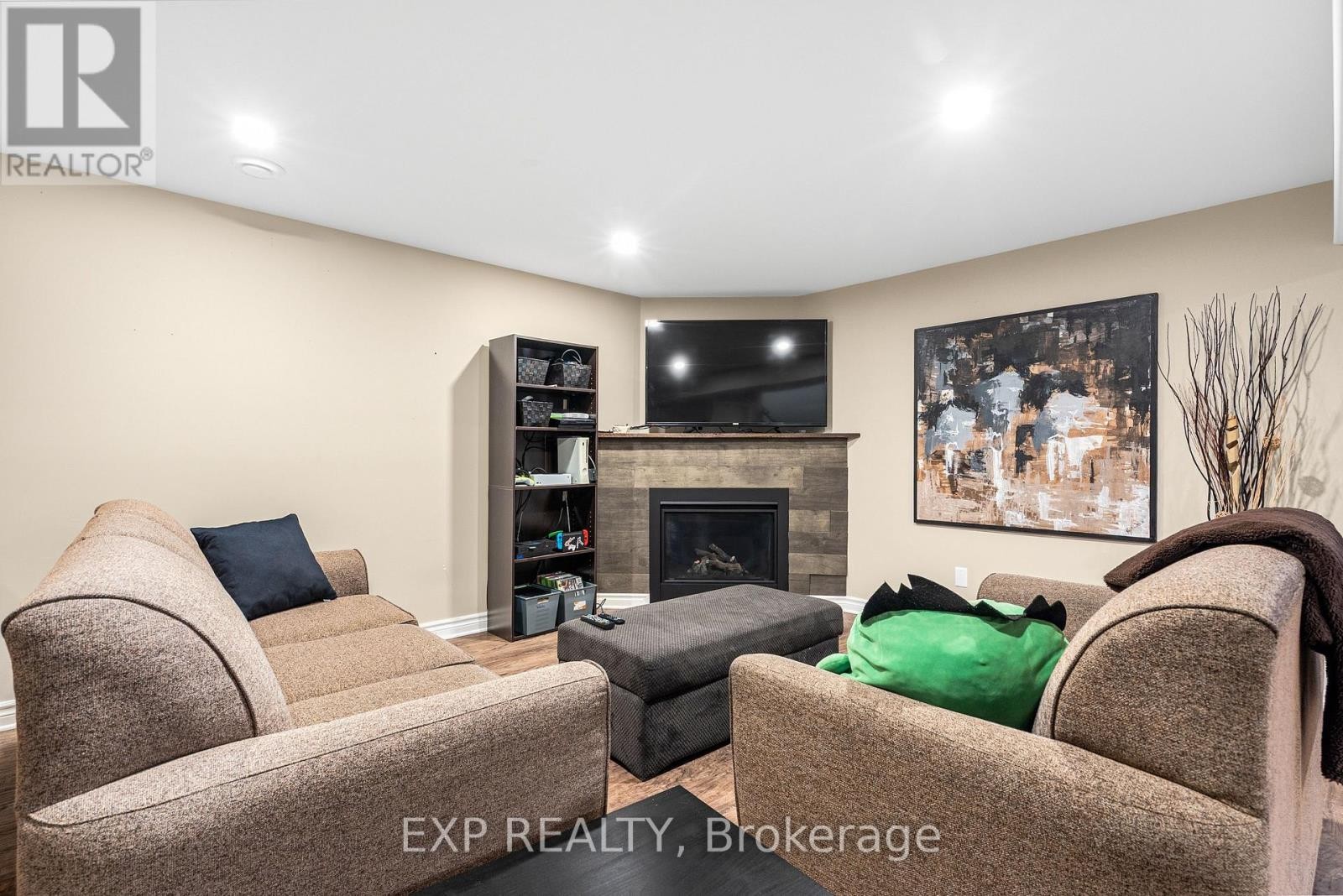 












86 HORTON STREET

,
Mississippi Mills,




Ontario
K0A1A0

