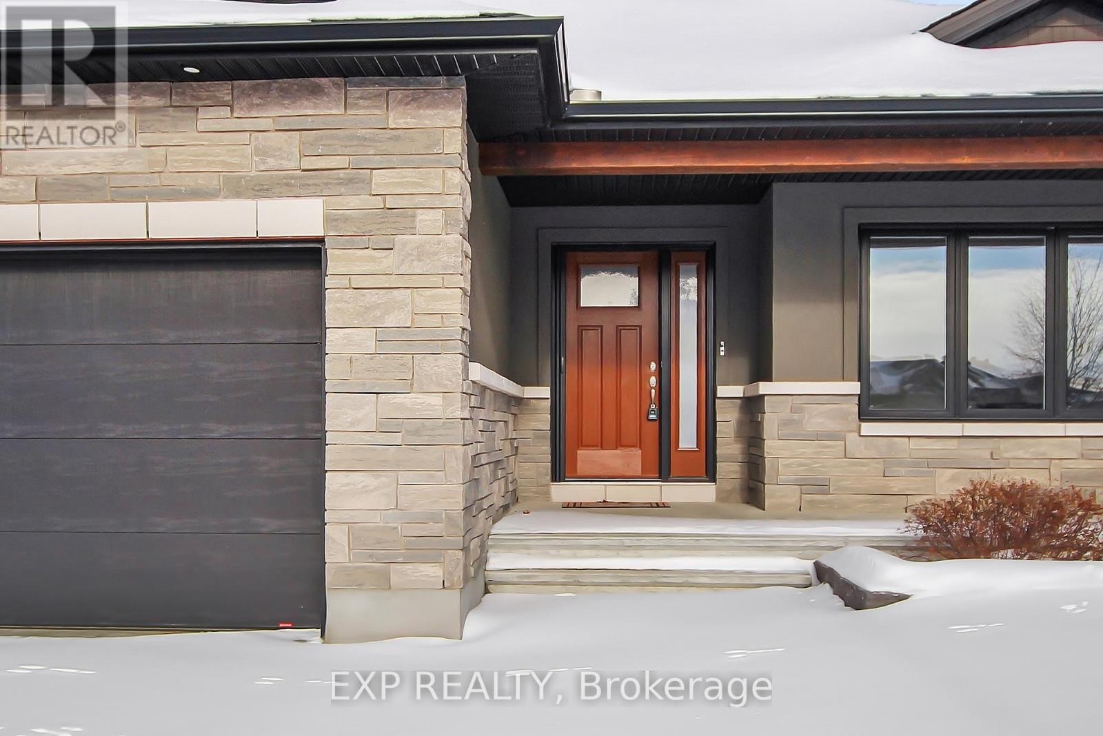 












86 HORTON STREET

,
Mississippi Mills,




Ontario
K0A1A0

