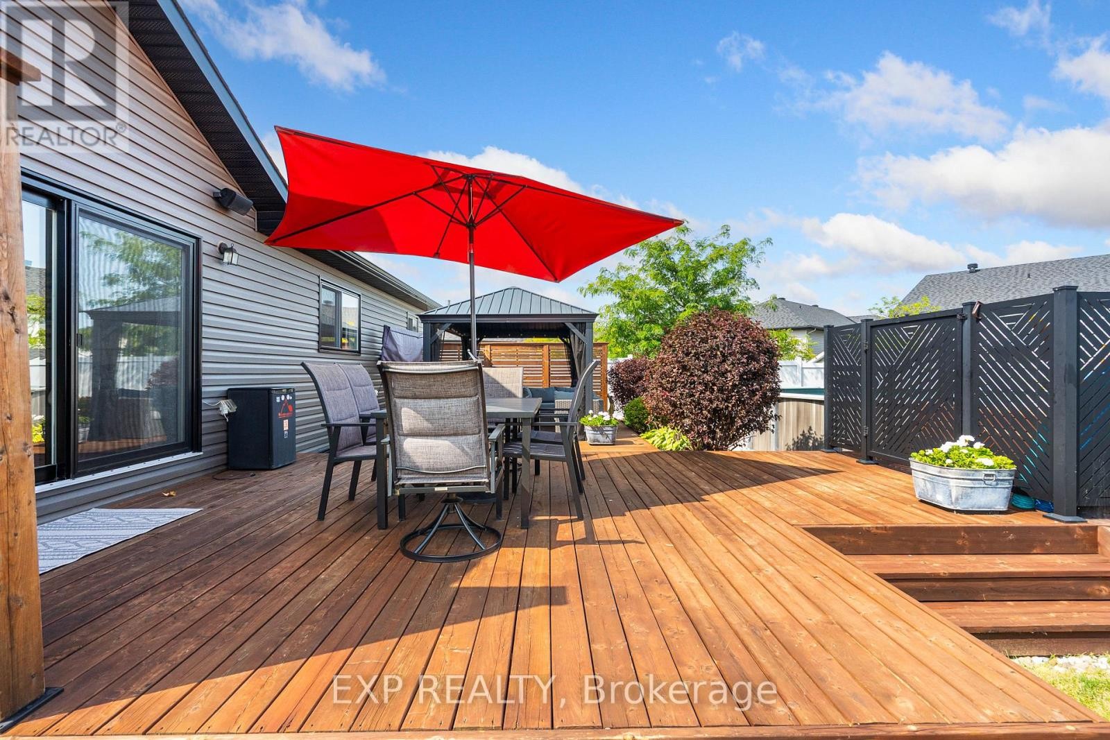 












86 HORTON STREET

,
Mississippi Mills,




Ontario
K0A1A0

