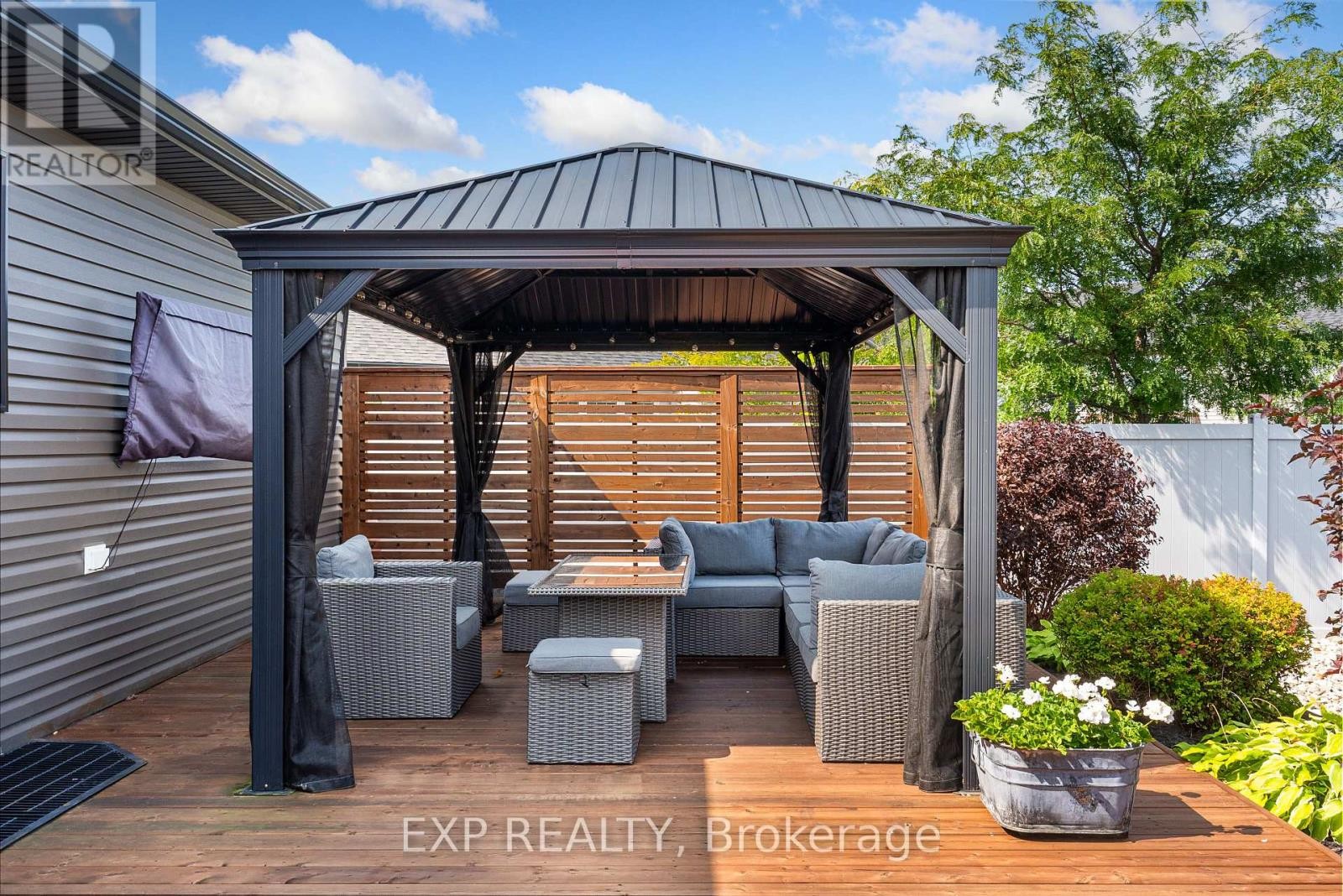 












86 HORTON STREET

,
Mississippi Mills,




Ontario
K0A1A0

