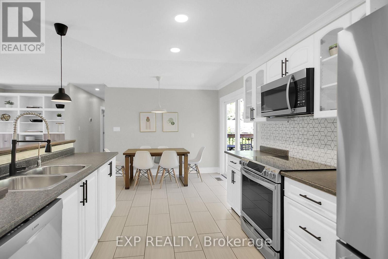 












301 WATER STREET

,
Mississippi Mills,




Ontario
K0A1A0

