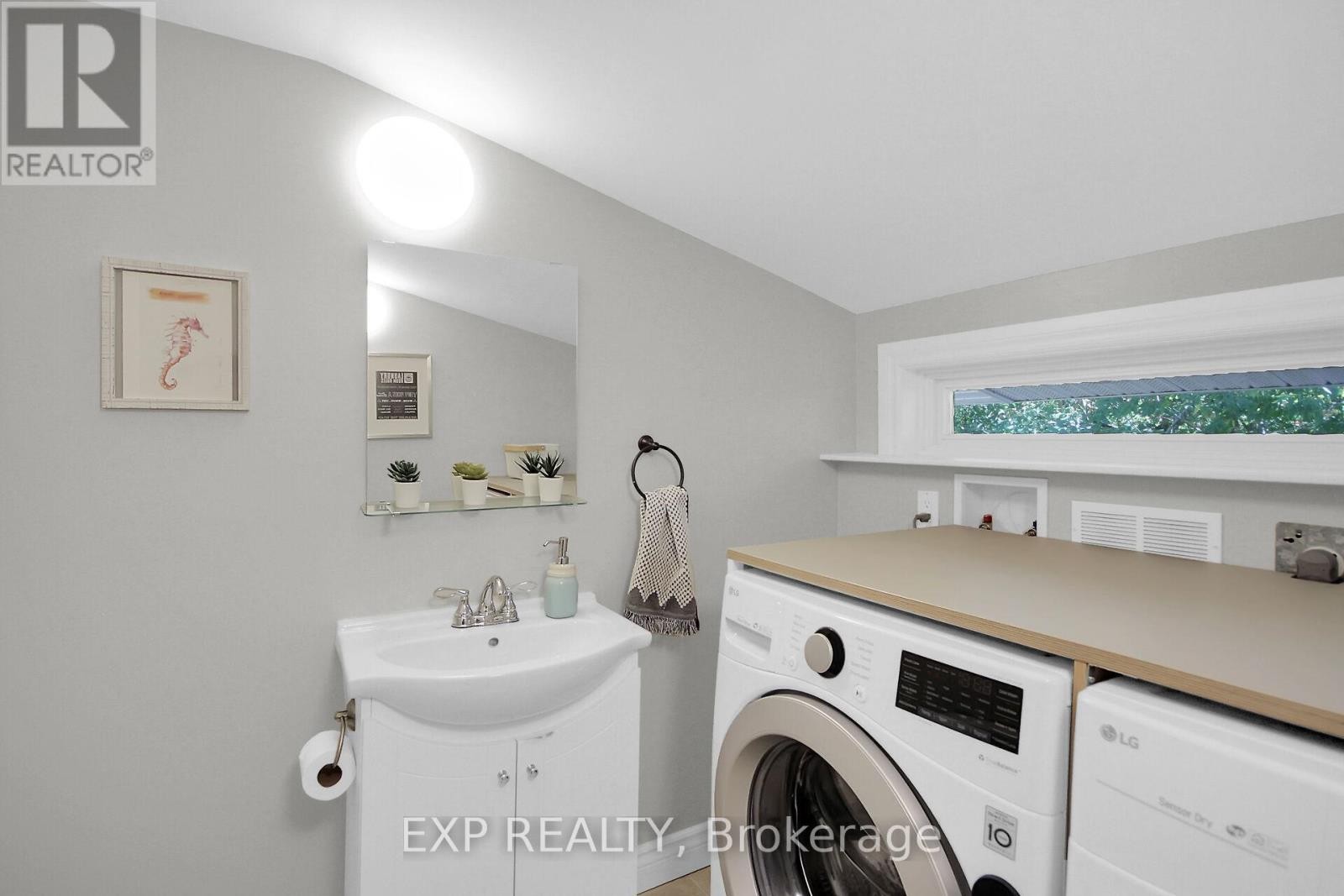 












301 WATER STREET

,
Mississippi Mills,




Ontario
K0A1A0

