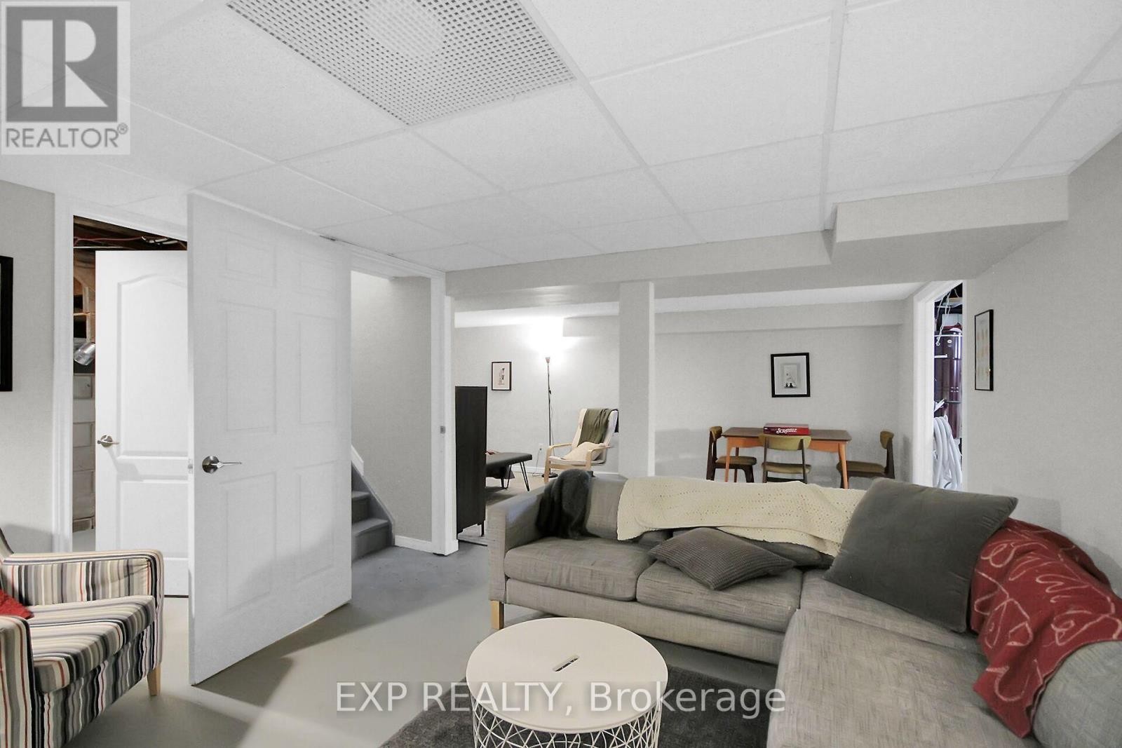 












301 WATER STREET

,
Mississippi Mills,




Ontario
K0A1A0

