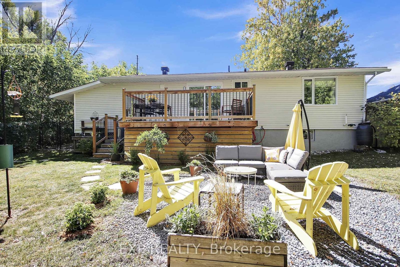 












301 WATER STREET

,
Mississippi Mills,




Ontario
K0A1A0

