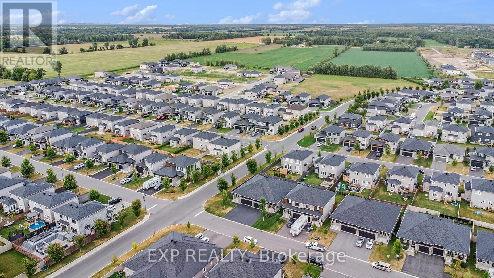 












701 AZURE STREET

,
Russell,




Ontario
K4R0E5

