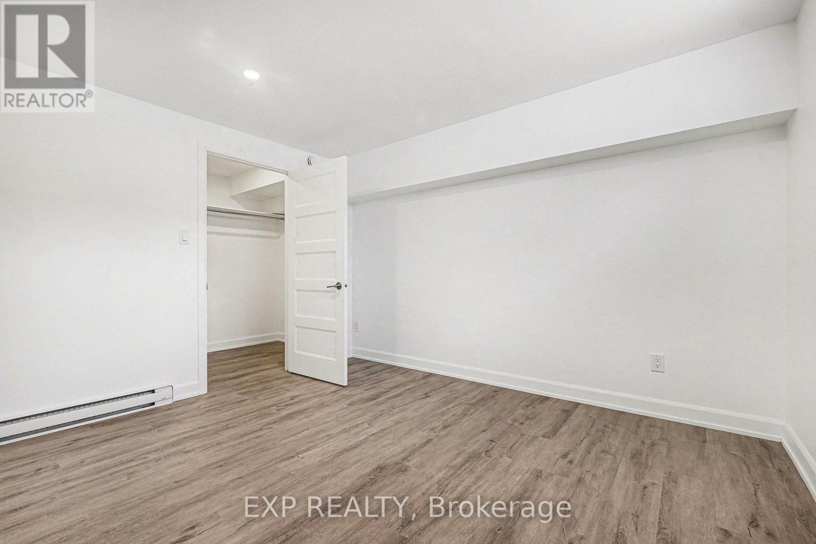 












220 CAPRI AVENUE

,
Russell,




Ontario
K0A1W0

