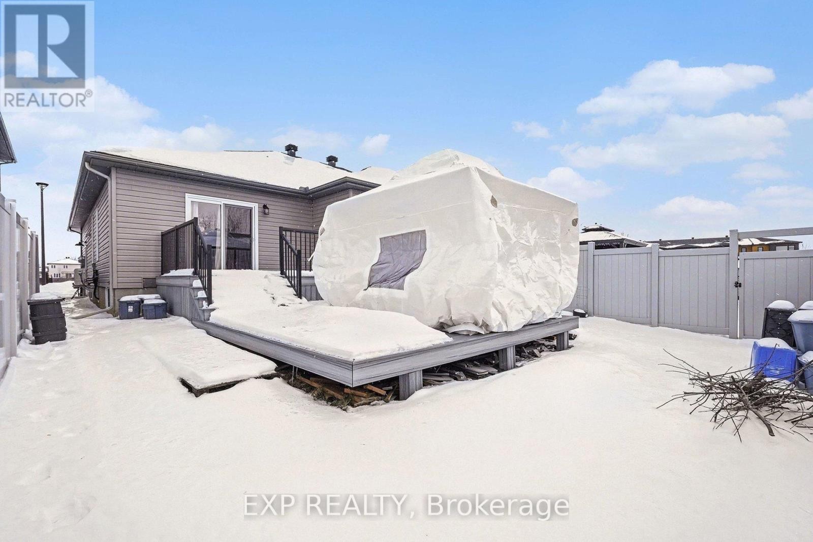 












220 CAPRI AVENUE

,
Russell,




Ontario
K0A1W0

