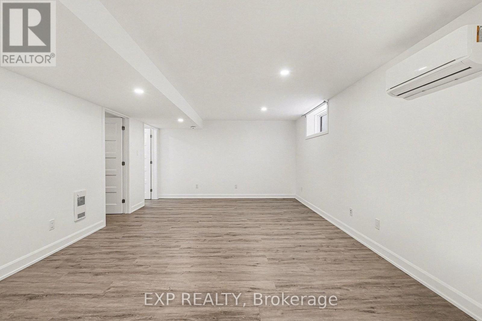 












220 CAPRI AVENUE

,
Russell,




Ontario
K0A1W0

