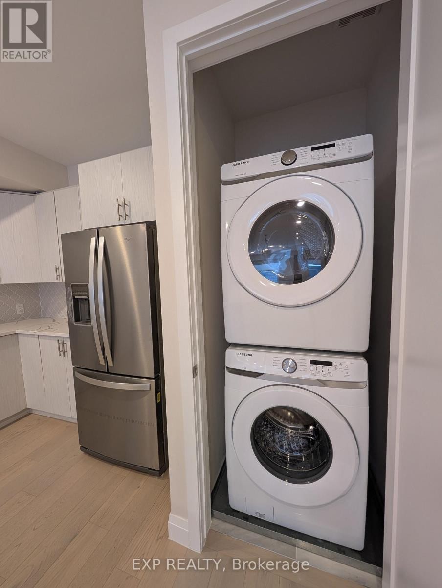 












812 STAR PRIVATE

,
Ottawa,




Ontario
K2K1W2

