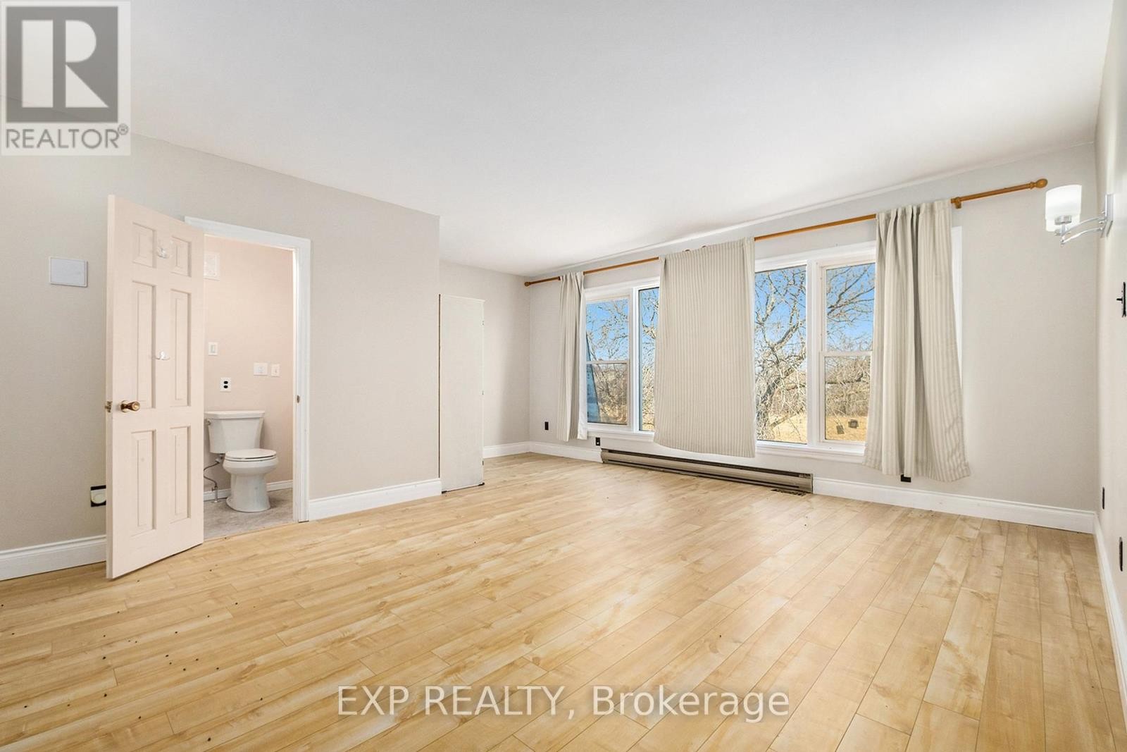 












18873 KENYON CONCESSION 5 ROAD

,
North Glengarry,




Ontario
K0C1A0

