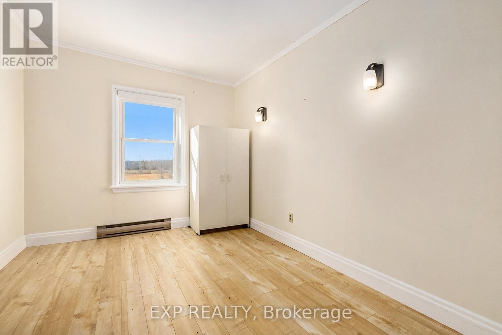 












18873 KENYON CONCESSION 5 ROAD

,
North Glengarry,




Ontario
K0C1A0

