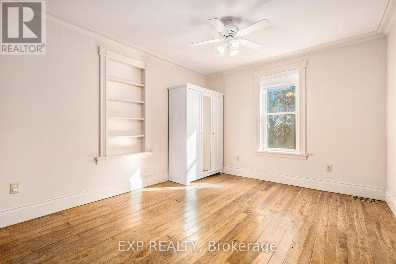 












18873 KENYON CONCESSION 5 ROAD

,
North Glengarry,




Ontario
K0C1A0

