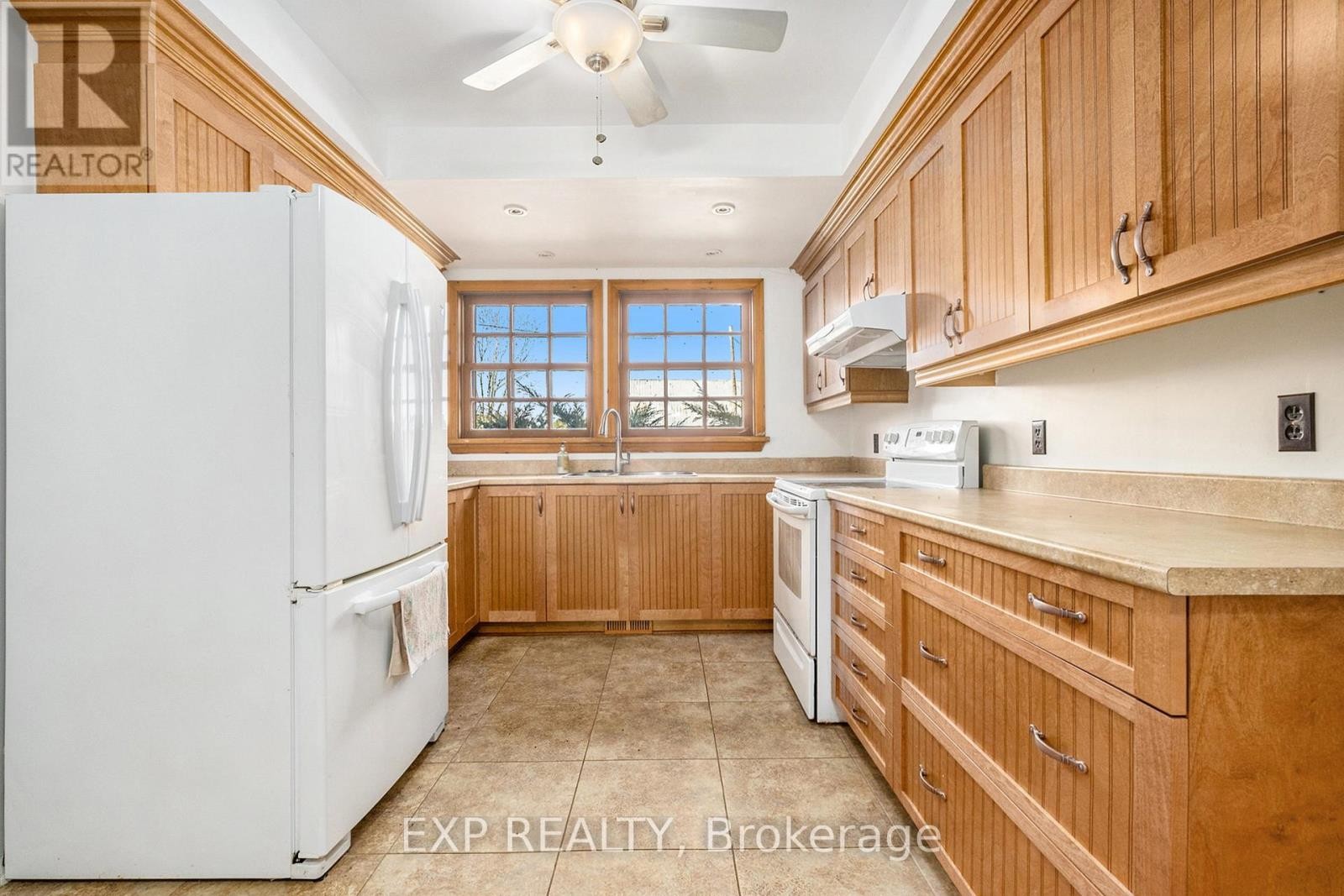 












18873 KENYON CONCESSION 5 ROAD

,
North Glengarry,




Ontario
K0C1A0

