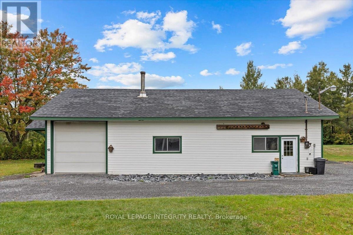 












565 VINETTE ROAD

,
Clarence-Rockland,




Ontario
K0A2A0

