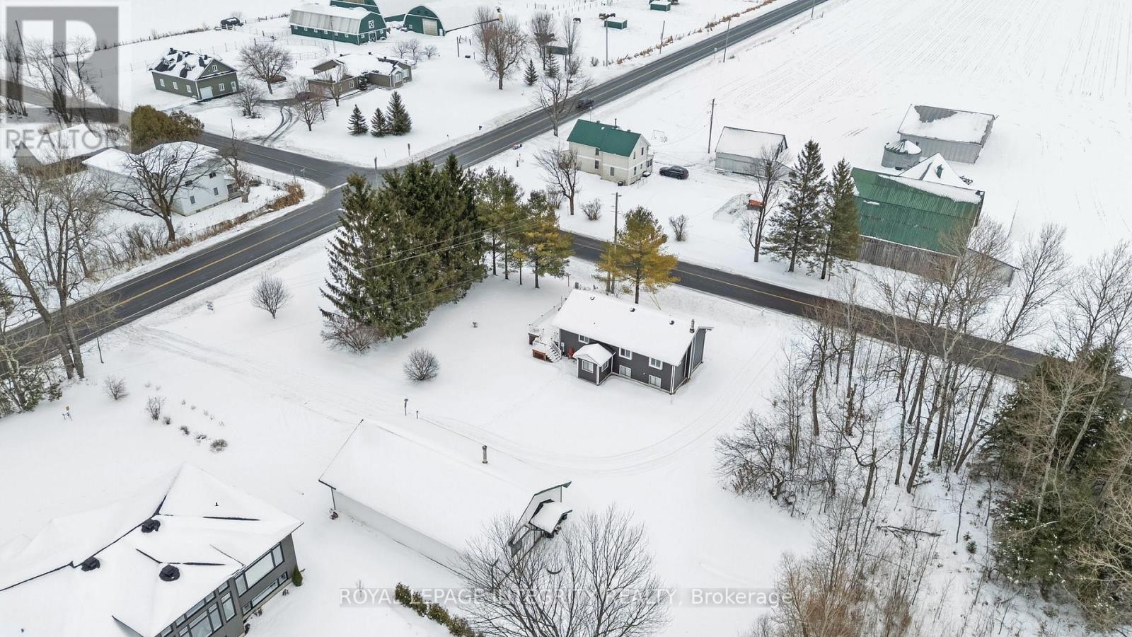 












565 VINETTE ROAD

,
Clarence-Rockland,




Ontario
K0A2A0

