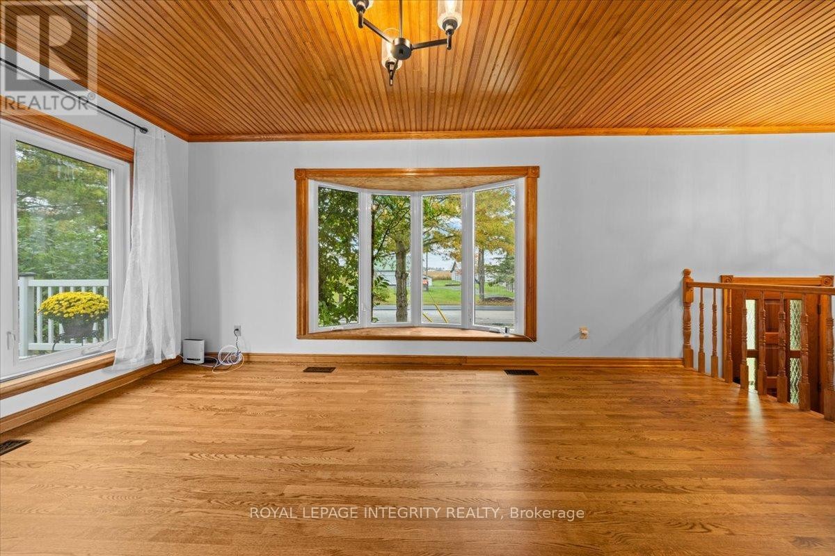 












565 VINETTE ROAD

,
Clarence-Rockland,




Ontario
K0A2A0

