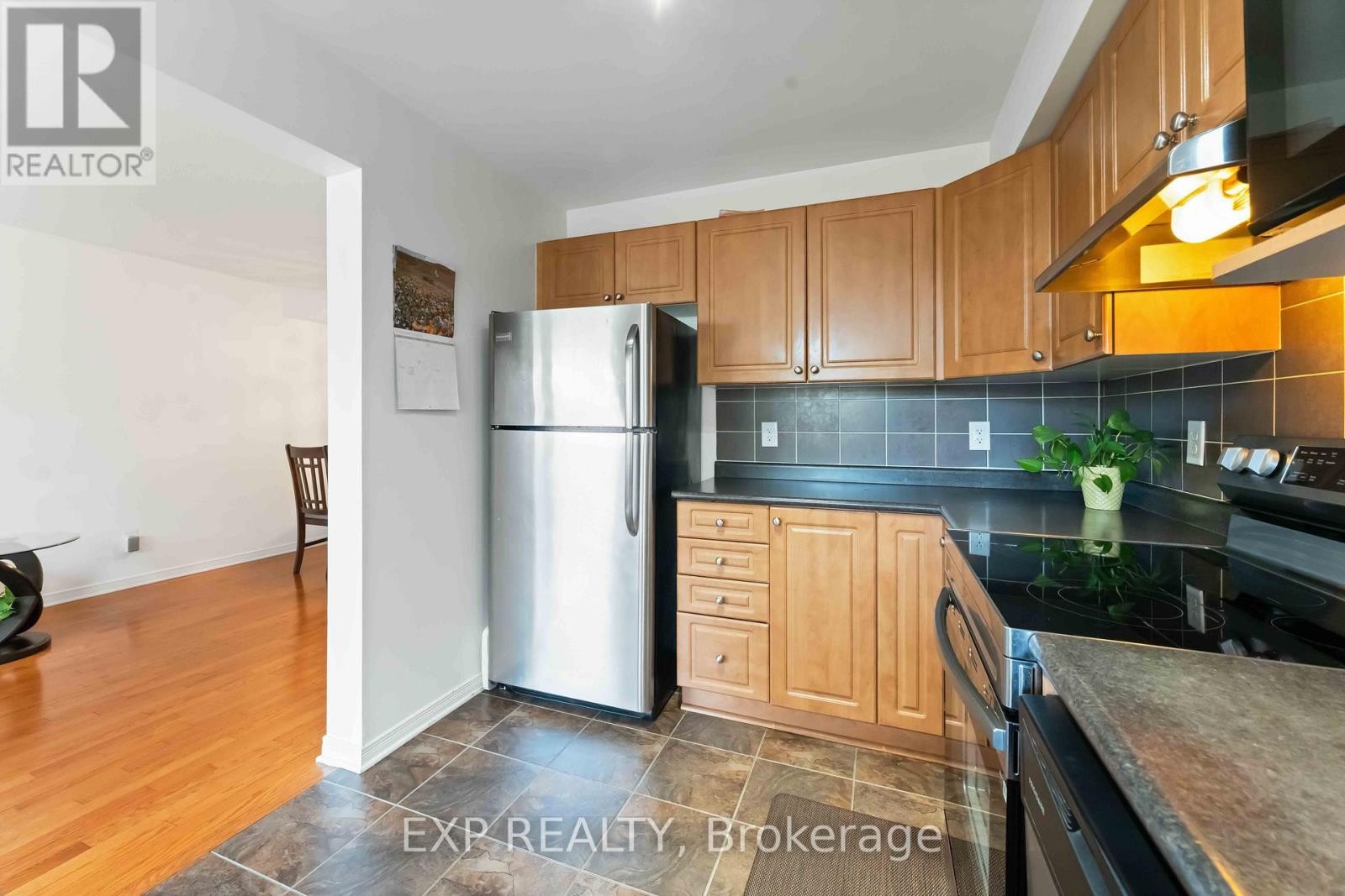 












438 HARESFIELD COURT

,
Ottawa,




Ontario
K4M0B6

